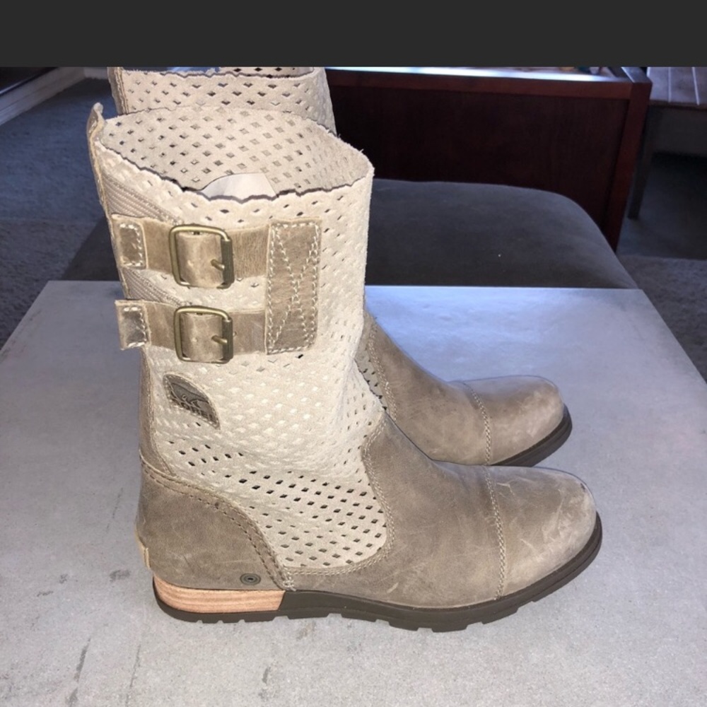 Adorable Sorel Boots